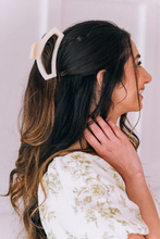 Load image into Gallery viewer, Open Almond Beige Small Hair Clip - Teleties