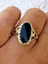 Load image into Gallery viewer, Onyx Oval Ring - 14K Yellow Gold - Estate