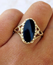Load image into Gallery viewer, Onyx Oval Ring - 14K Yellow Gold - Estate
