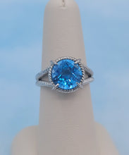 Load image into Gallery viewer, Blue Topaz Split Shank Ring - Colore SG