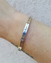Load image into Gallery viewer, Falling In Love - Quote Bangle Bracelet - Sterling Silver