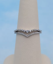 Load image into Gallery viewer, Double Diamond V Band - 14K