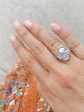 Load image into Gallery viewer, Quatrefoil Mother of Pearl &amp; Silver Ring