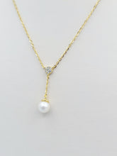 Load image into Gallery viewer, Pearl Drop Necklace