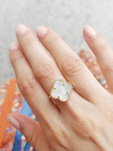 Load image into Gallery viewer, Quatrefoil Mother of Pearl &amp; Gold Plated Ring