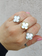 Load image into Gallery viewer, Quatrefoil Mother of Pearl &amp; Silver Ring
