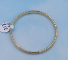 Load image into Gallery viewer, Diamond Cut Baby Bangle Bracelet - 14K Yellow Gold