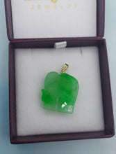 Load image into Gallery viewer, Green Jade Elephant Pendant - 14K Yellow Gold