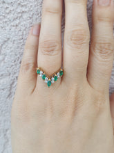 Load image into Gallery viewer, Emerald Diamond V Ring -14K Yellow Gold - Estate Piece