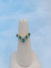 Load image into Gallery viewer, Emerald Diamond V Ring -14K Yellow Gold - Estate Piece