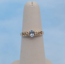 Load image into Gallery viewer, Aqua &amp; Filigree Delicate Ring - 10K Yellow Gold