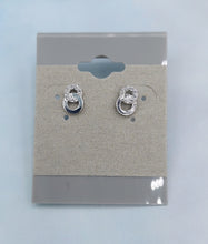 Load image into Gallery viewer, Double Circle Interlocking Stud Earrings