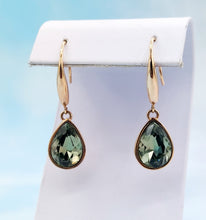 Load image into Gallery viewer, Gray Teardrop Crystal &amp; Rose Gold Plated Drop Earrings
