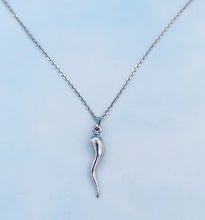Load image into Gallery viewer, Italian Horn on 24" Chain - Sterling Silver