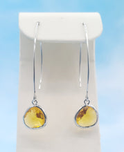 Load image into Gallery viewer, Honey - Gemstone Threader Earring