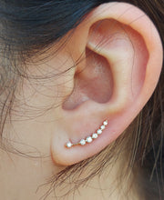 Load image into Gallery viewer, Diamond Curved Trail Stud Earring - 14K