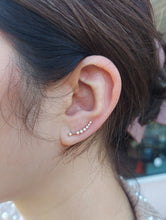Load image into Gallery viewer, Diamond Curved Trail Stud Earring - 14K