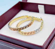 Load image into Gallery viewer, 1" Tri Color Diamond Cut Hoops - 14K Gold
