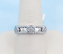 Load image into Gallery viewer, Quatrefoil Infinity CZ Ring - Sterling Silver