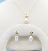 Load image into Gallery viewer, Pearl Necklace &amp; Earring Set- Gold Plated