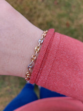Load image into Gallery viewer, Tri Gold Puffed Mariner Link Bracelet - 14K