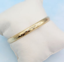 Load image into Gallery viewer, Polished and Brushed Estate Bangle - 14K Gold