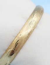 Load image into Gallery viewer, Thick Etched Estate Bangle - 14K Gold