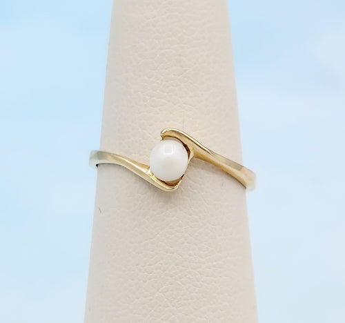 Dainty Pearl Bypass Ring- 10K Gold