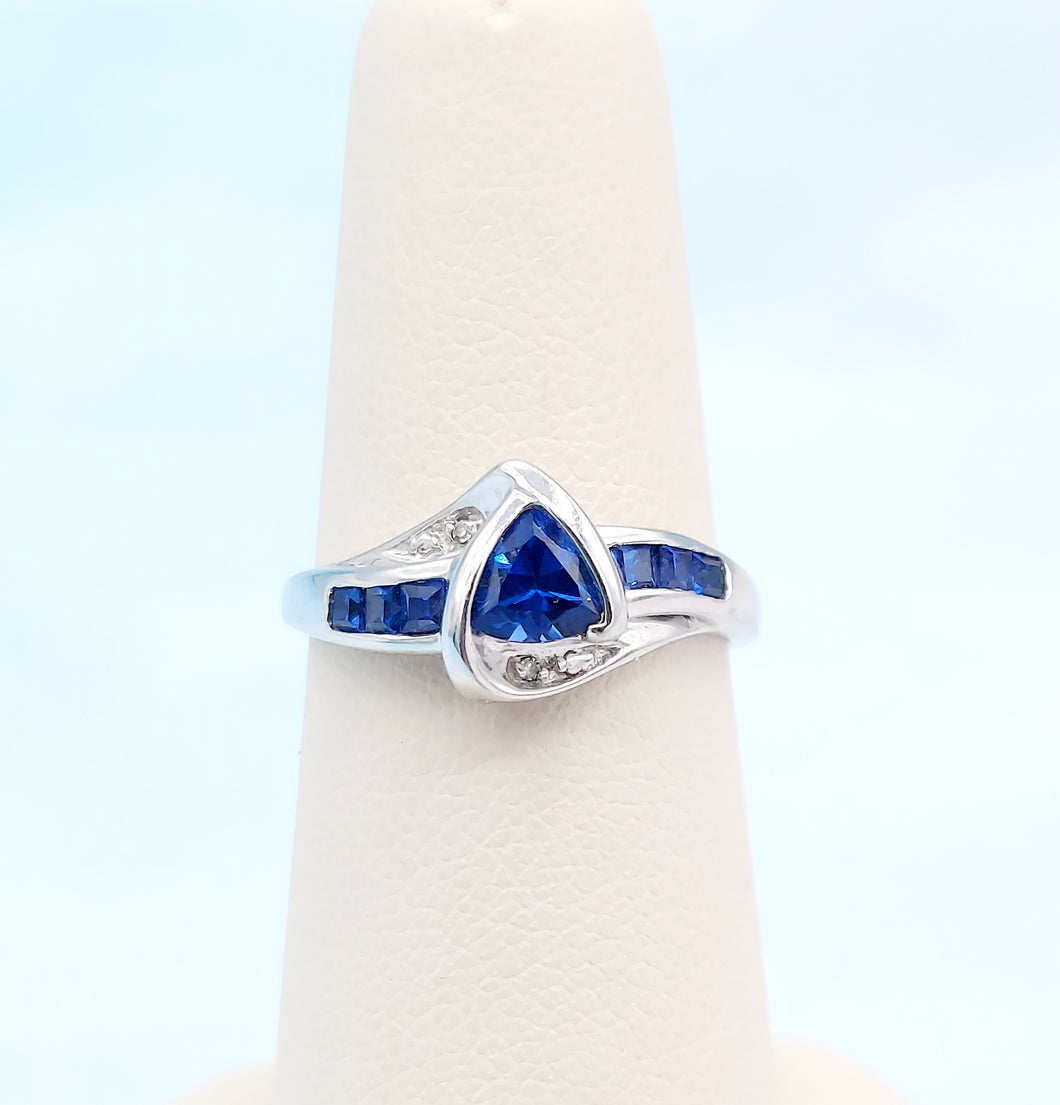 Intuitive Iolite Ring - 10K White Gold