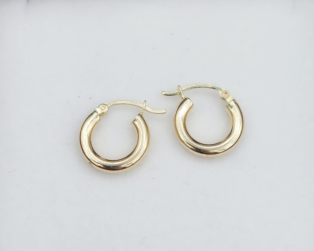 Small Polished Hoop Earrings - 14K Yellow Gold