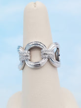 Load image into Gallery viewer, Interlocking Chain Link Ring - Sterling Silver