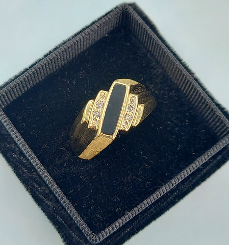 Onyx and Diamond Men’s Estate Ring - 10K Yellow Gold
