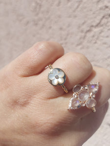 Mother of Pearl Flower Ring - 14K Gold