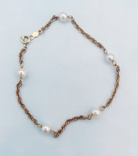 Load image into Gallery viewer, Pearl and Gold Filled Bracelet