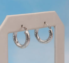 Load image into Gallery viewer, 1/2&quot; White Gold Diamond Cut Hoops - 14K White Gold