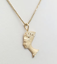 Load image into Gallery viewer, Nefertiti (Queen of Egypt) Gold Charm on 16&#39; Box Chain - Estate