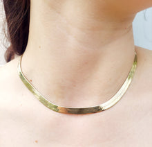 Load image into Gallery viewer, Thick Herringbone Estate Necklace - 14K Gold