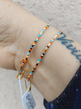 Load image into Gallery viewer, Native Seed Bead Bracelet - Dainy Stretch Bracelet