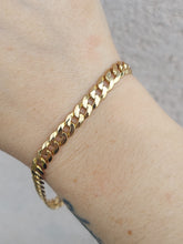 Load image into Gallery viewer, Men’s 9" Cuban Link Gold Bracelet - 14K Yellow Gold
