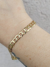Load image into Gallery viewer, 8" Curb Link Gold Bracelet - 14K Yellow Gold