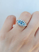 Load image into Gallery viewer, Blue Eye Shaped Ring - 10K Yellow Gold - Estate