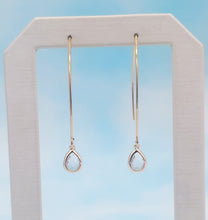 Load image into Gallery viewer, Clear Mini Teardrop Gemstone Threader