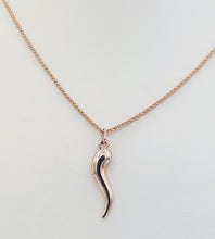 Load image into Gallery viewer, Italian Horn on Wheat Chain - 14K Rose Gold