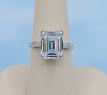 Load image into Gallery viewer, Cubic Zirconia &amp; White Gold Engagement Ring - 14K White Gold