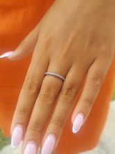 Load image into Gallery viewer, 0.28 Carat Diamond Estate Band - 14K White Gold