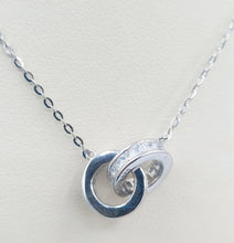 Load image into Gallery viewer, Interlocking Circles Necklace - Sterling Silver