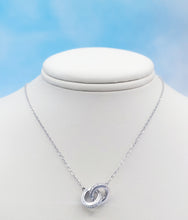 Load image into Gallery viewer, Interlocking Circles Necklace - Sterling Silver