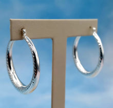 Load image into Gallery viewer, 1.5" Thick Bold Diamond Cut Hoops - Sterling Silver