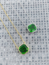 Load image into Gallery viewer, Moss Green Asscher Necklace - Chloe &amp; Lois