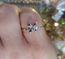 Load image into Gallery viewer, Bow Ring - Sterling Silver